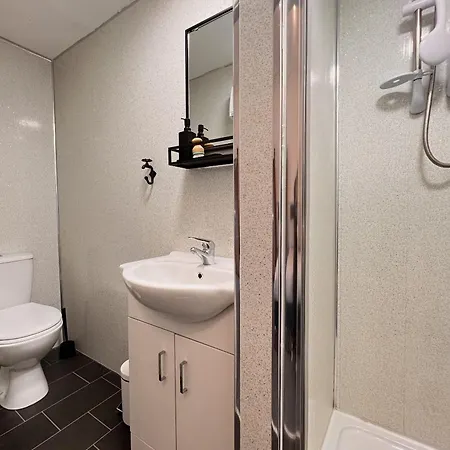 Original One Bedroom Apartment Next To Winter Gardens With Free On-Site Parking, Blackpool Esterno foto