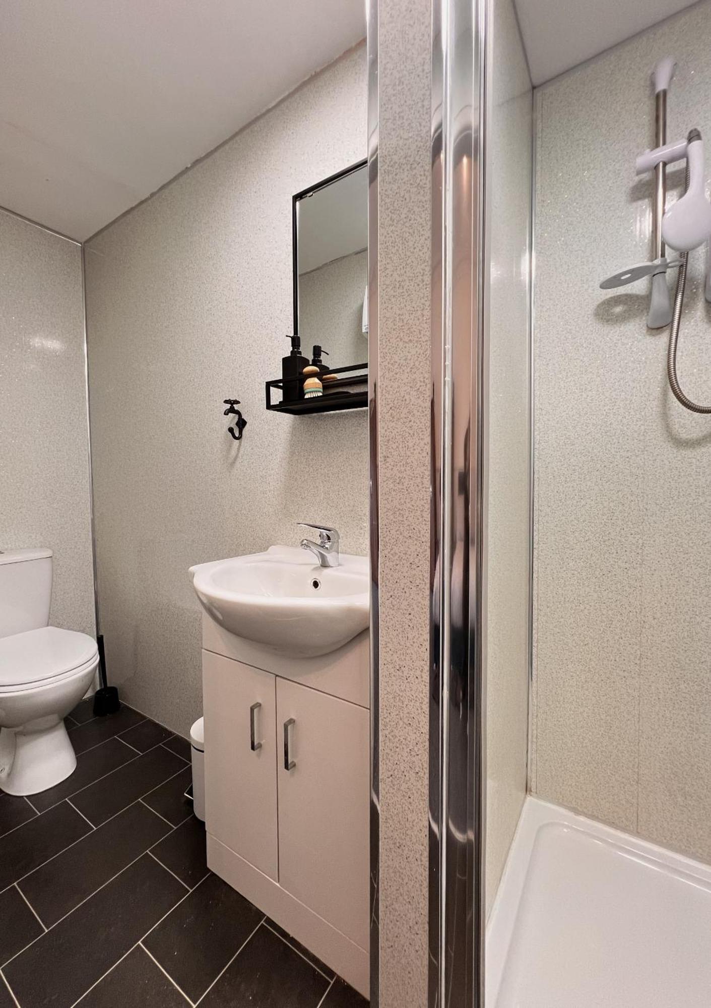 Appartamento Original One Bedroom Next To Winter Gardens With Free On-site Parking, *