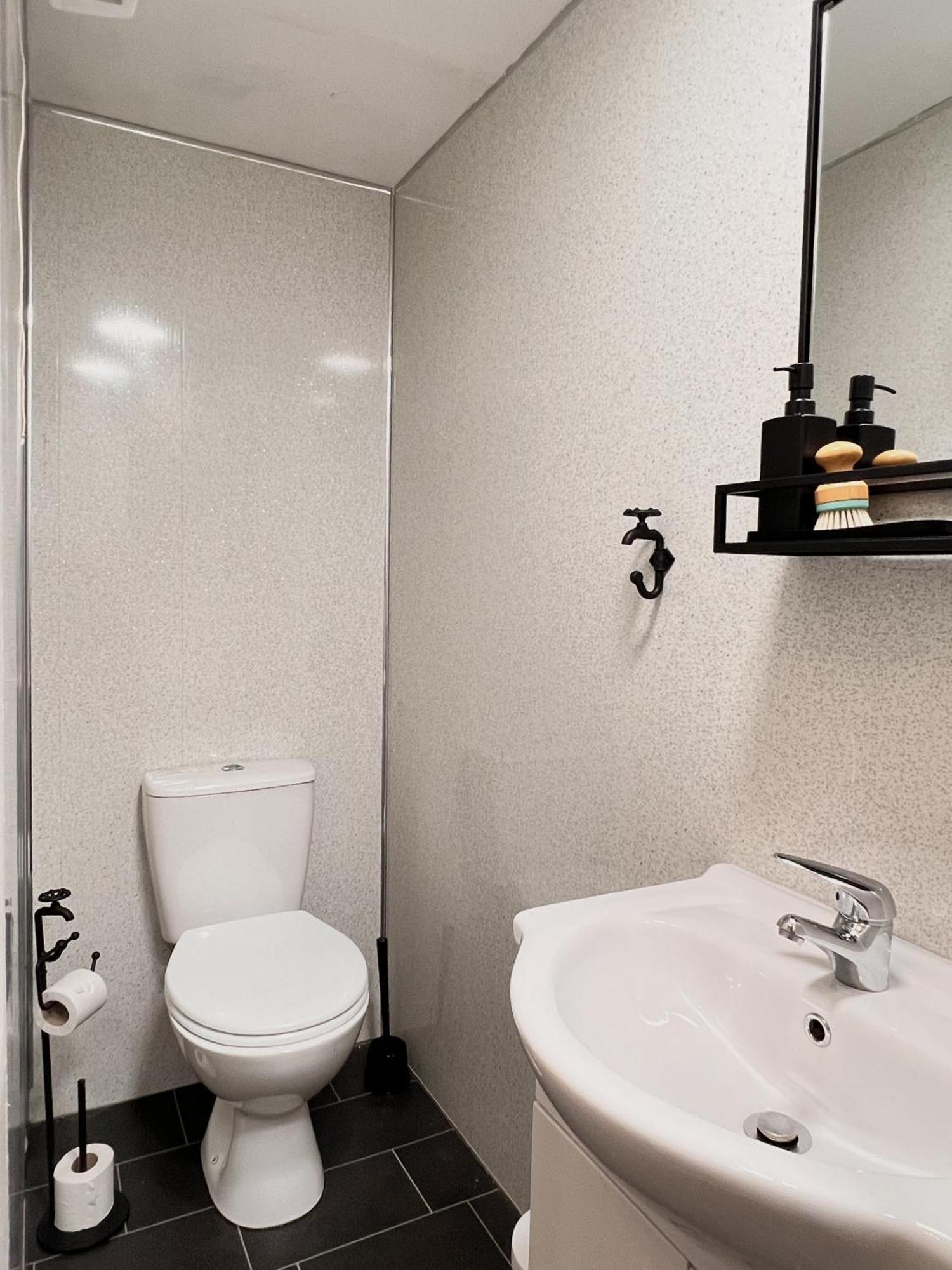 Appartamento Original One Bedroom Next To Winter Gardens With Free On-site Parking, *